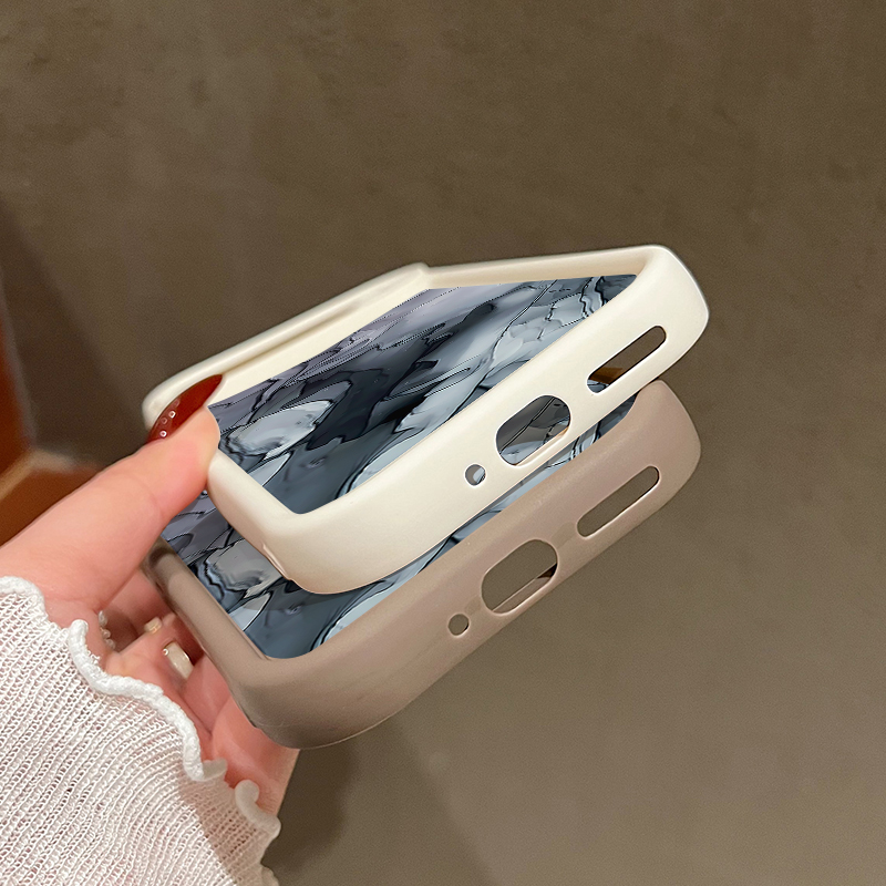 Odporny na wstrząsy czarny fut – Google Pixel 9 recenzja i cena
